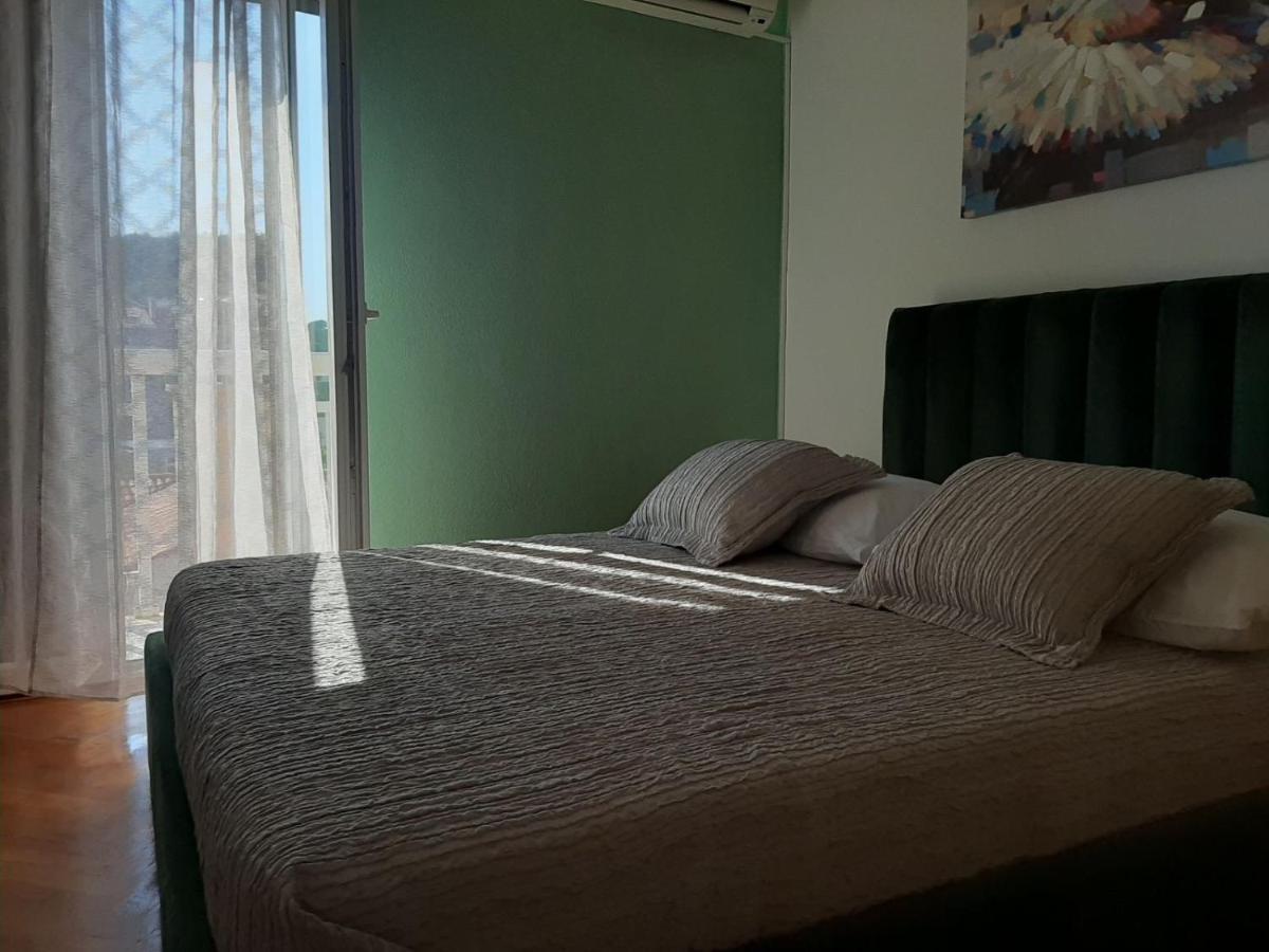 Guest House Zaninovic Хвар Экстерьер фото